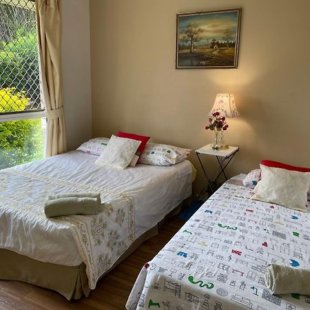 Theme Parks Amituofo Homestay Gold Coast Zewnętrze zdjęcie