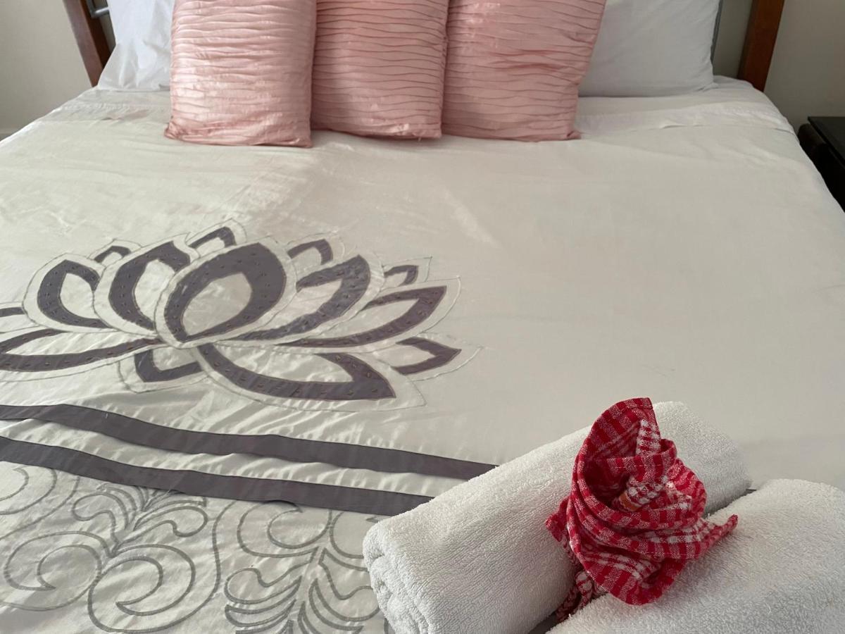 Theme Parks Amituofo Homestay Gold Coast Zewnętrze zdjęcie