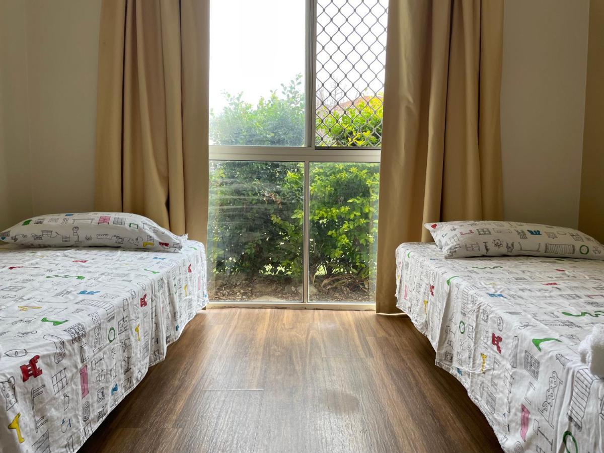 Theme Parks Amituofo Homestay Gold Coast Zewnętrze zdjęcie